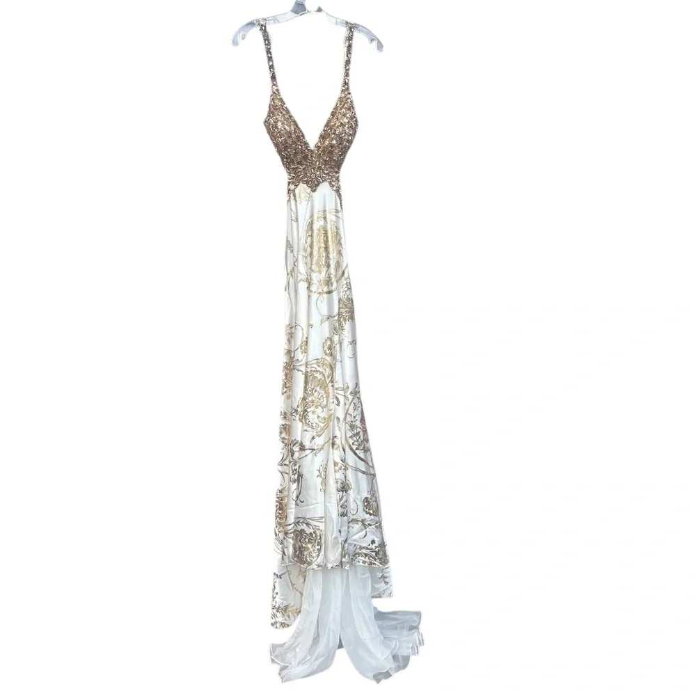 Mac Duggal Couture prom/pageant gown W/a Gold Foil Floral Print & Beaded Bodice